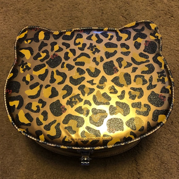 Hello Kitty Make-Up Case - Picture 4 of 5